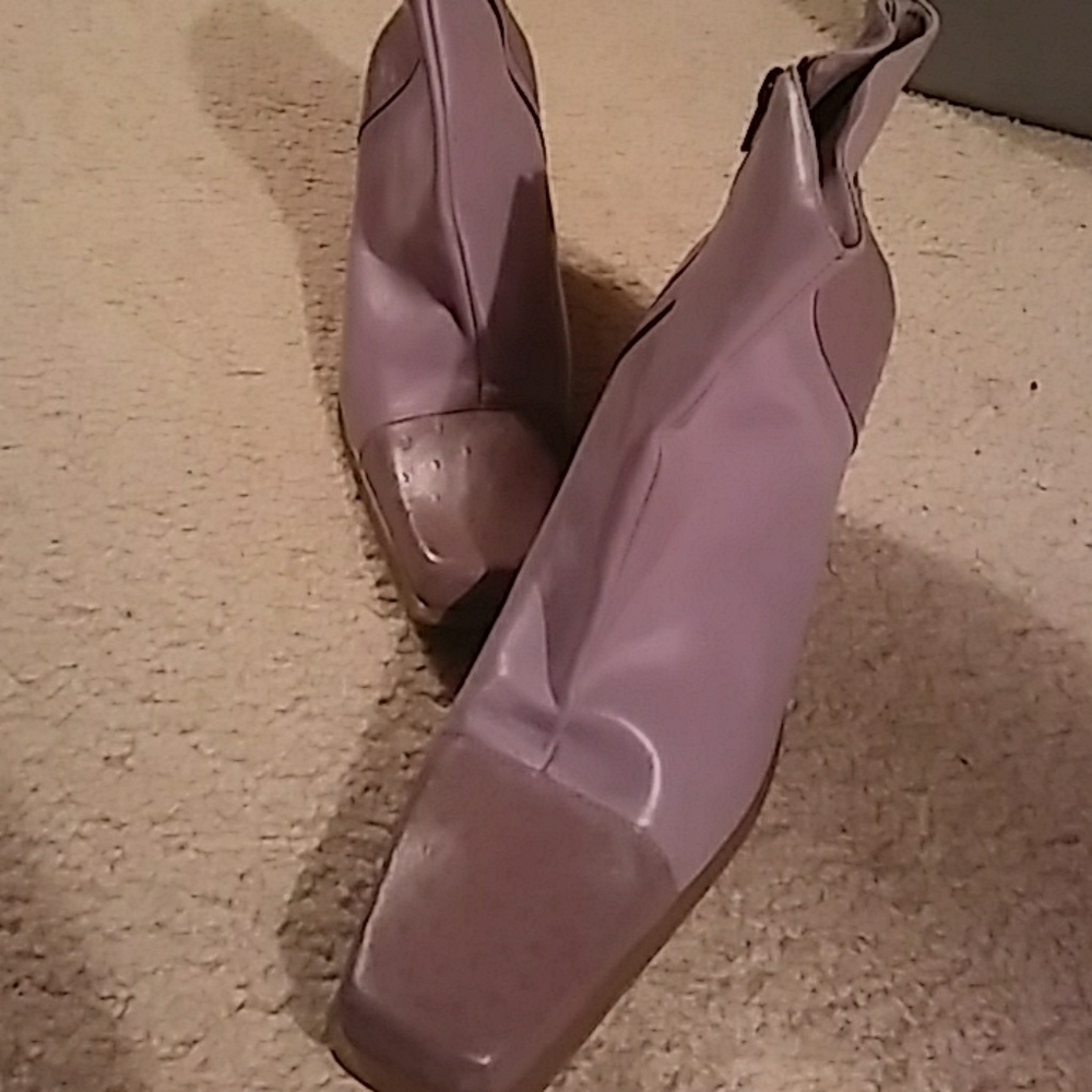 Avenue Cloudwalkers Ankle Boots